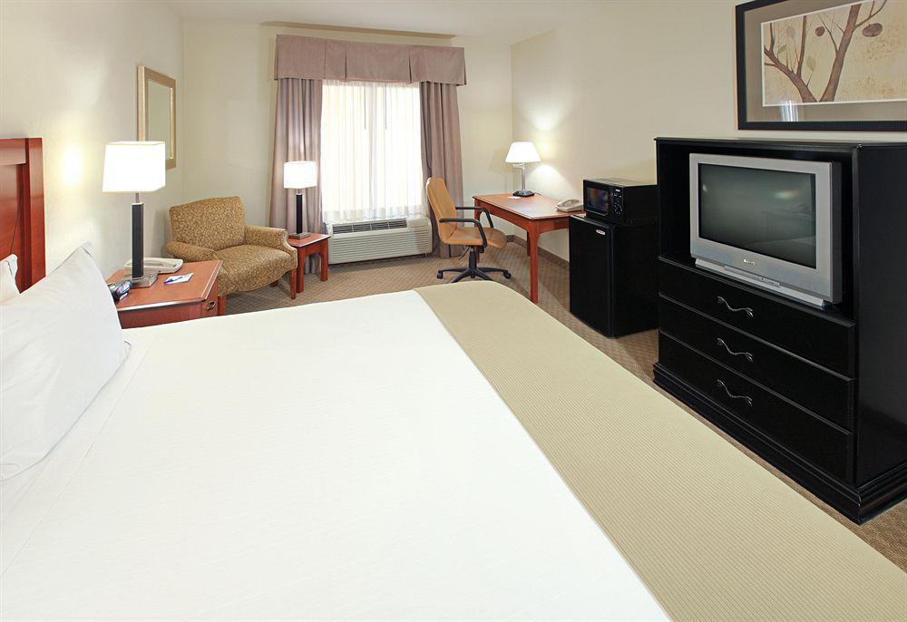 Holiday Inn Express & Suites Pine Bluff/Pines Mall By Ihg Camera foto