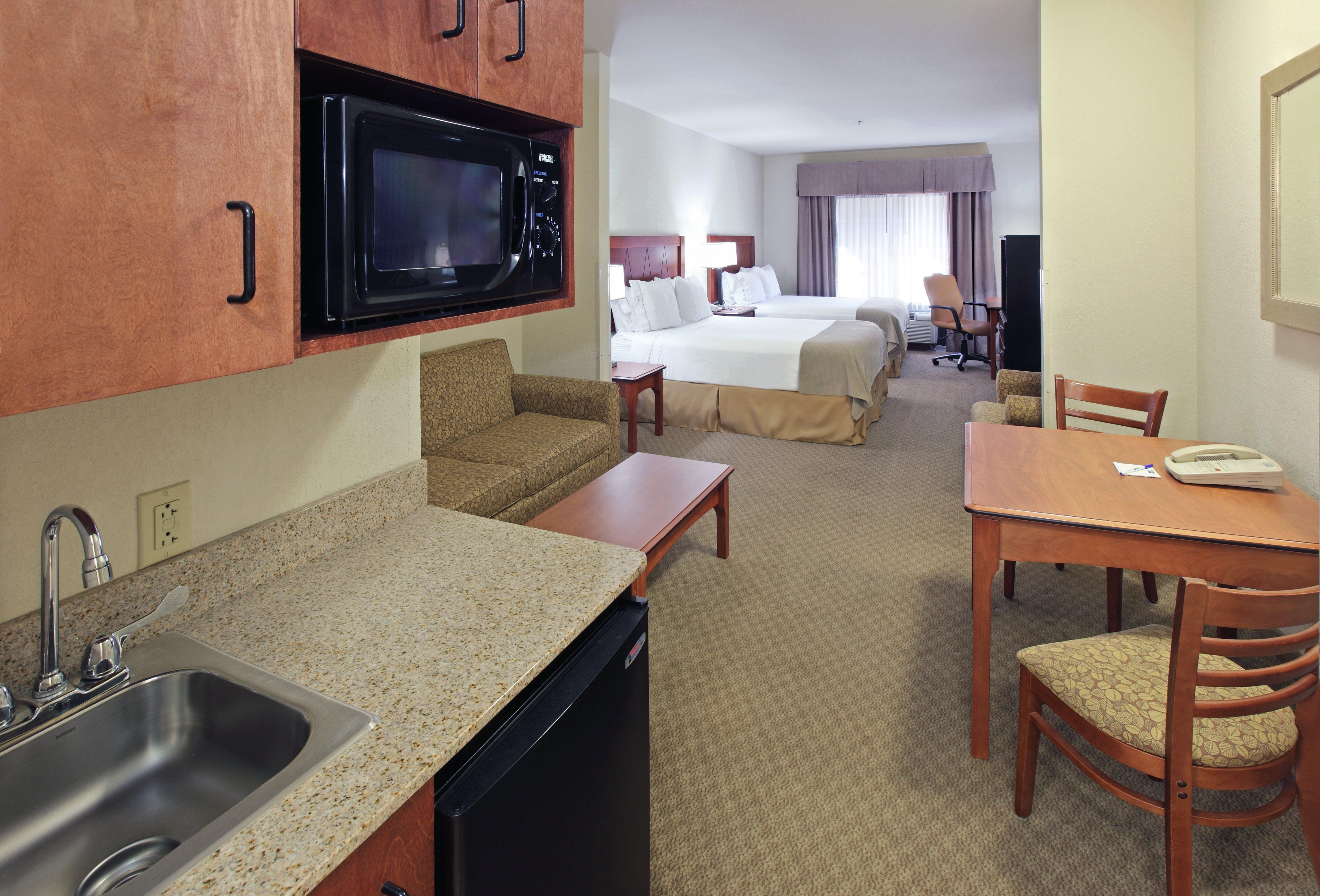 Holiday Inn Express & Suites Pine Bluff/Pines Mall By Ihg Esterno foto