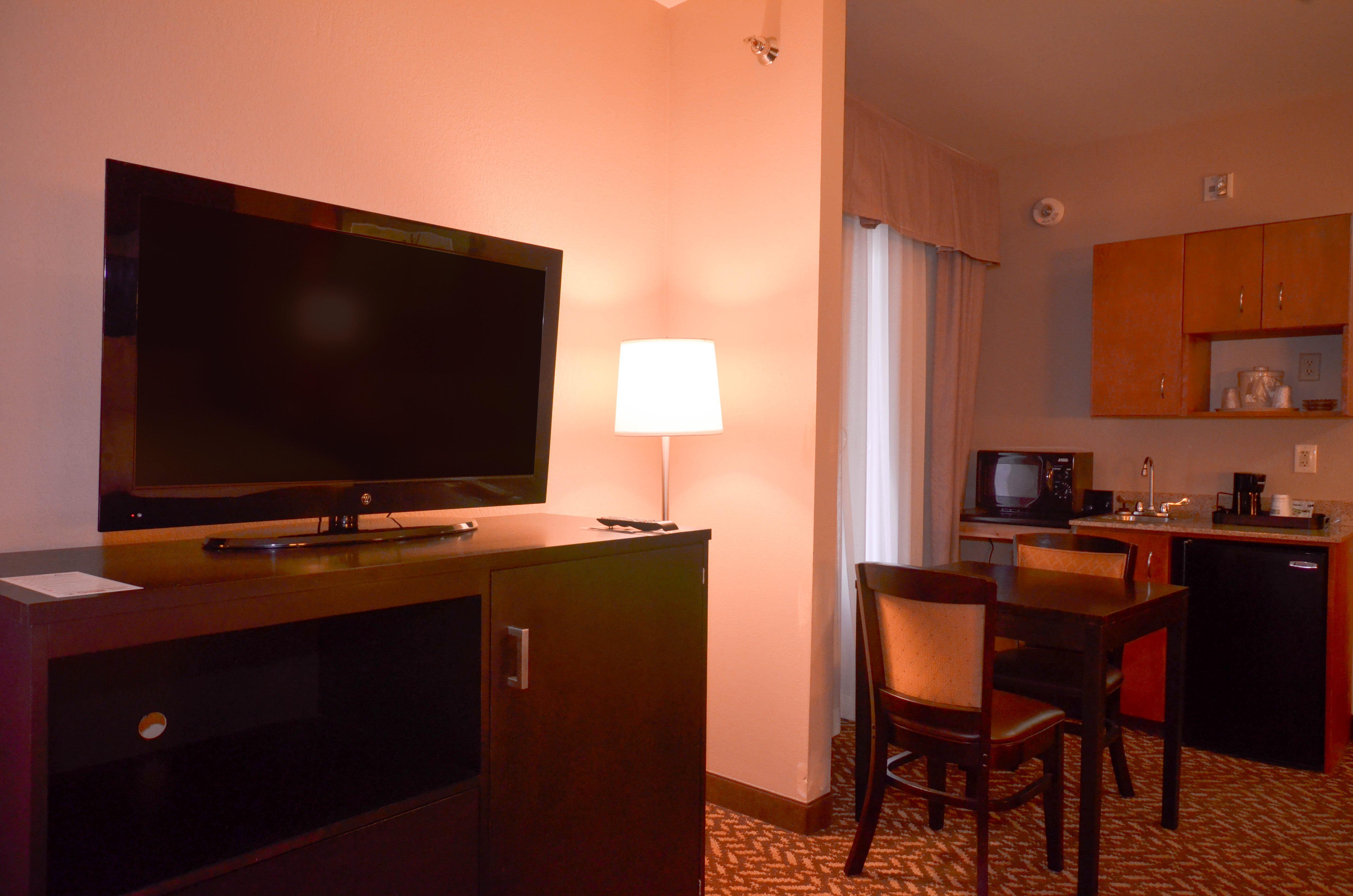 Holiday Inn Express & Suites Pine Bluff/Pines Mall By Ihg Esterno foto