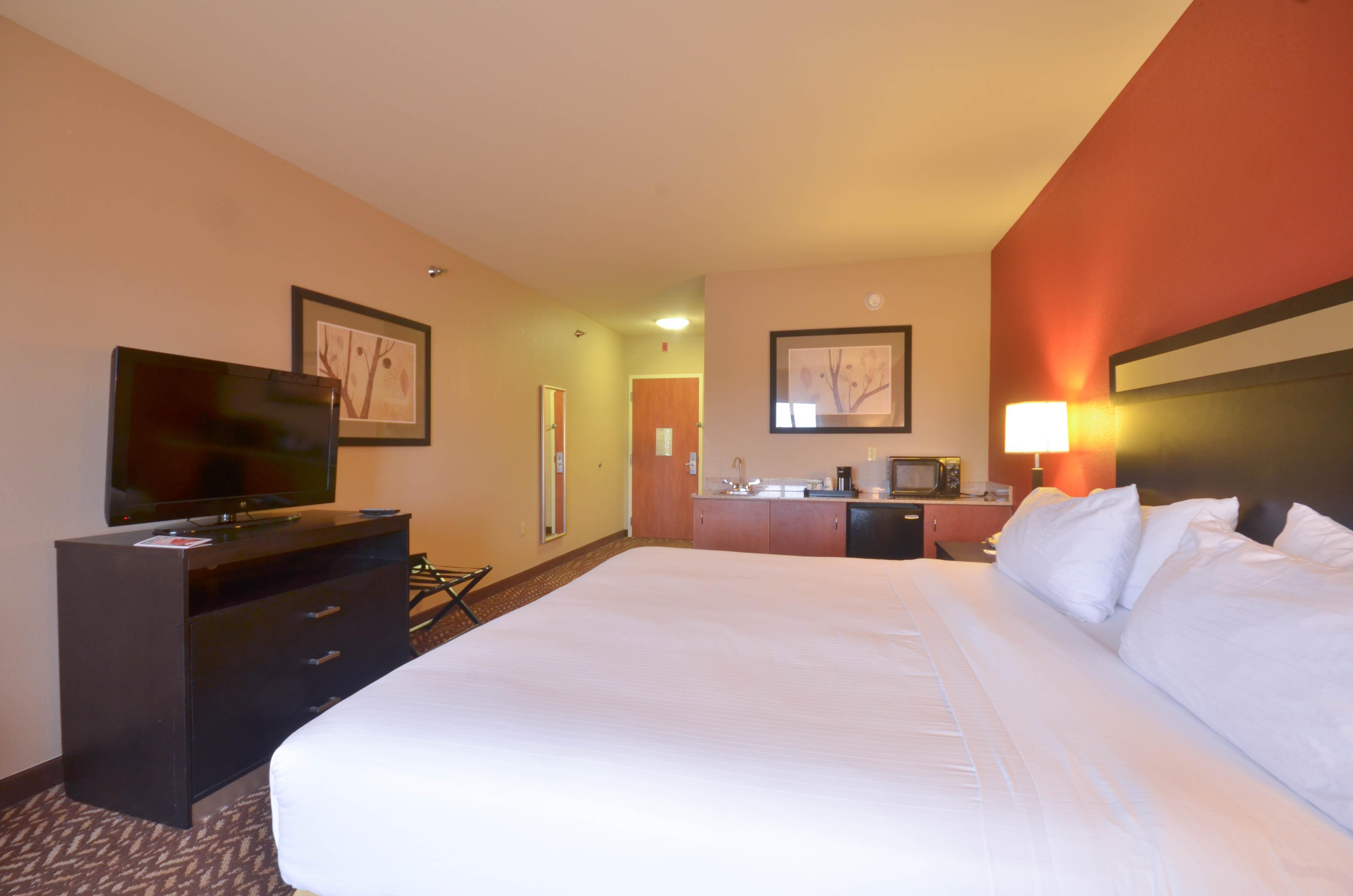 Holiday Inn Express & Suites Pine Bluff/Pines Mall By Ihg Esterno foto