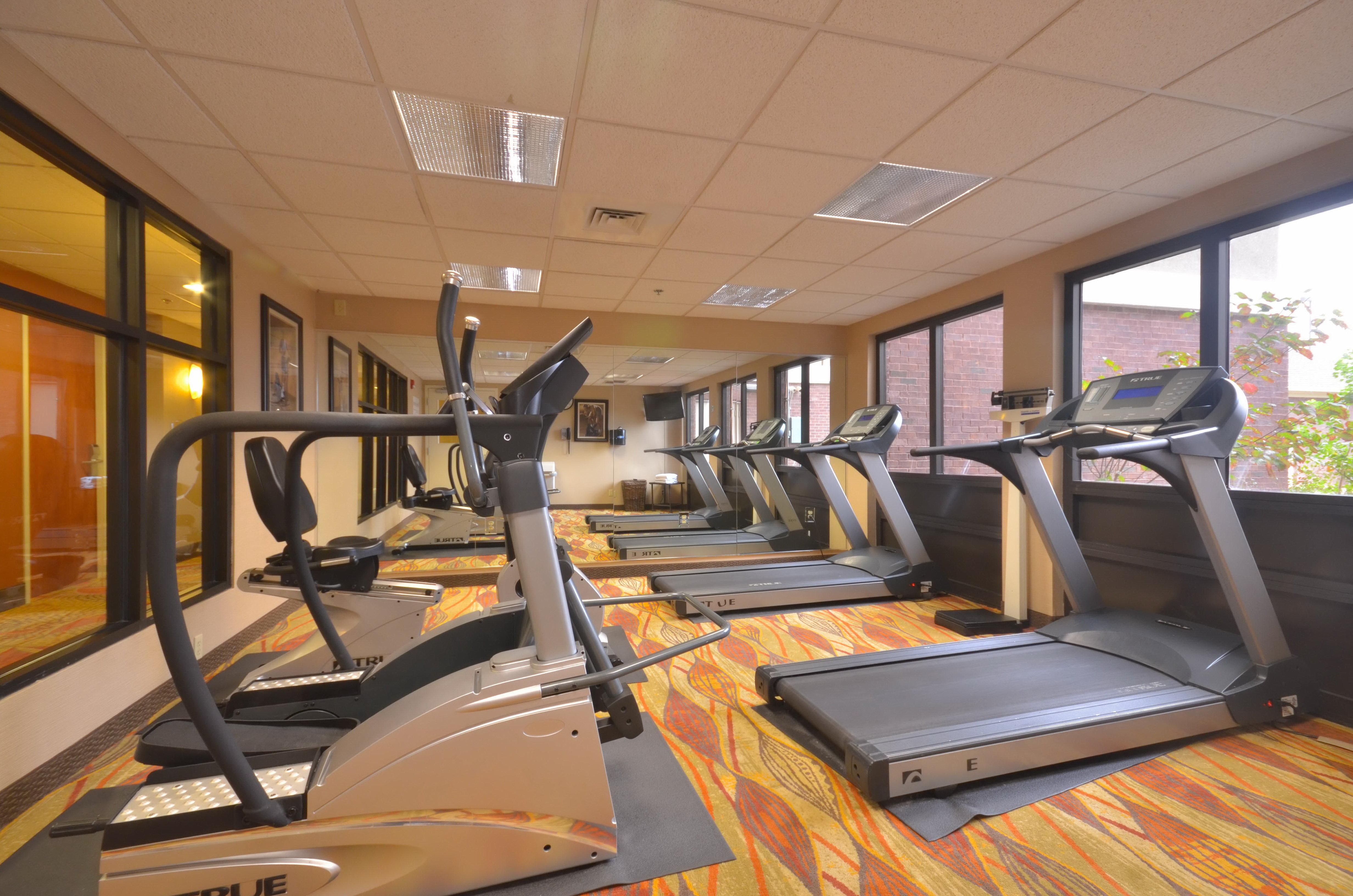 Holiday Inn Express & Suites Pine Bluff/Pines Mall By Ihg Esterno foto