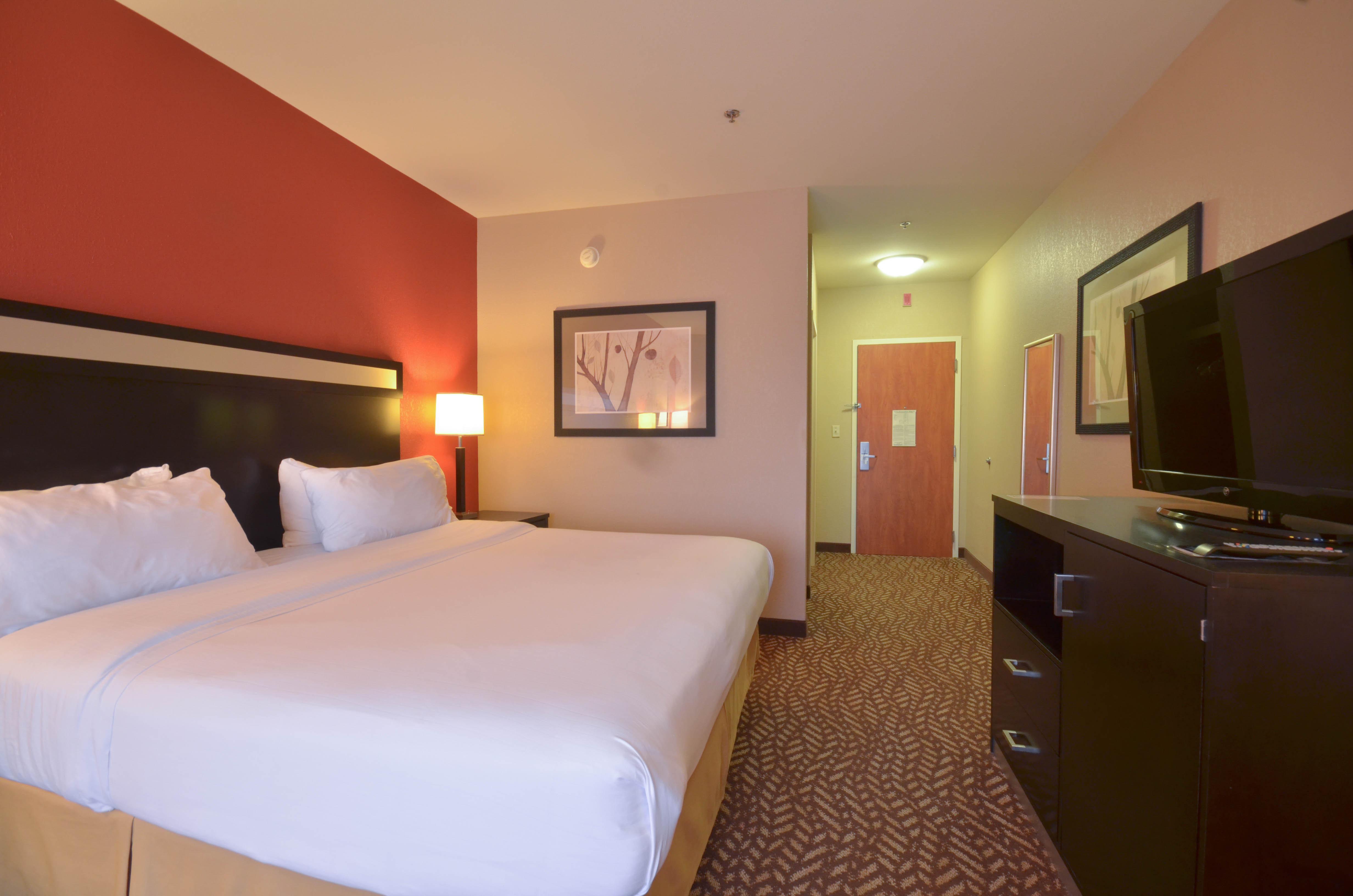 Holiday Inn Express & Suites Pine Bluff/Pines Mall By Ihg Esterno foto